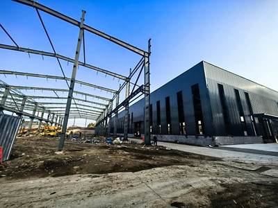 藍博鋼構(gòu) 一站式優(yōu)質(zhì)鋼結(jié)構(gòu)廠房建設(shè)服務(wù)